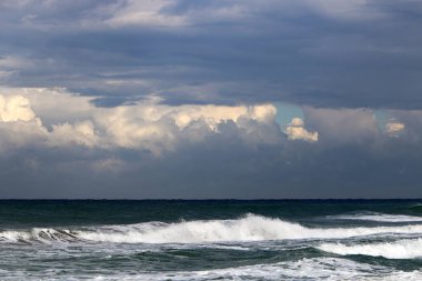 fırtına ve Akdeniz'de Kuzey İsrail rüzgarda 