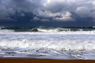 fırtına ve Akdeniz'de Kuzey İsrail rüzgarda 