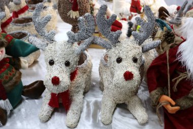 Noel oyuncaklar ve Hayfa İsrail mağazalarında hediyeler 