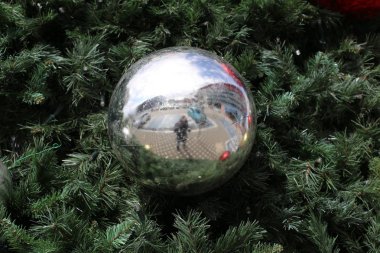 Noel oyuncaklar ve Hayfa İsrail mağazalarında hediyeler 