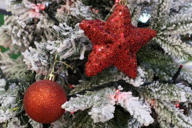 Noel oyuncaklar ve Hayfa İsrail mağazalarında hediyeler 