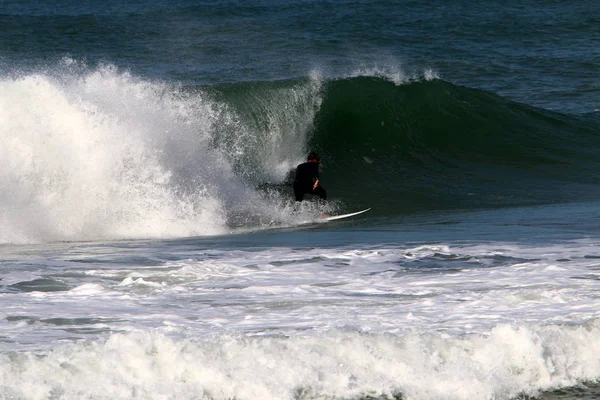 Surfing Ιππασίας Κύματα Της Μεσογείου Ειδικό Φως Πίνακες — Φωτογραφία Αρχείου