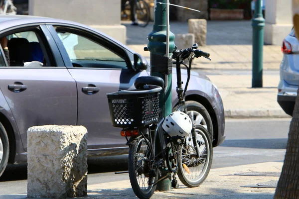 Bisiklet - insan kas zorla ayak pedalları harekete tekerlekli araç  