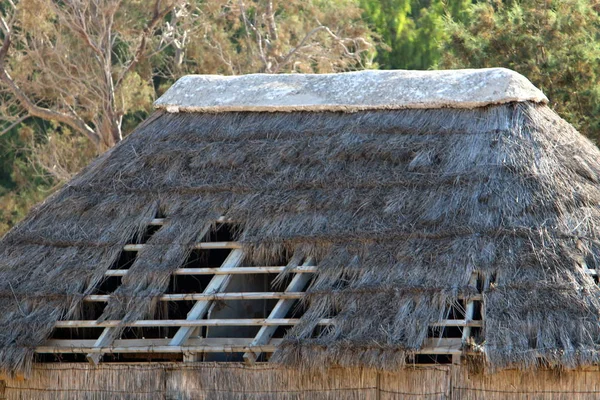 Dak Bovenste Structuur Van Het Gebouw Die Dient Beschermen Tegen — Stockfoto