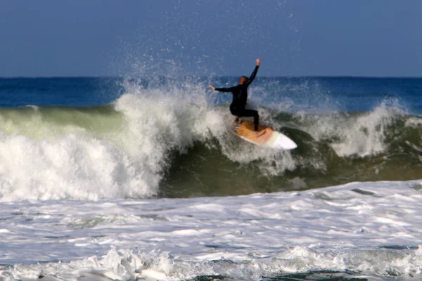 Surfen Wellenreiten Mittelmeer Auf Speziellen Light Boards — Stockfoto