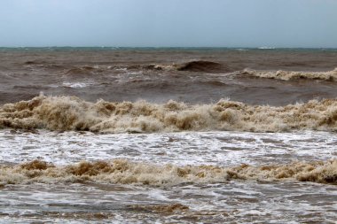fırtına ve Akdeniz'de Kuzey İsrail rüzgarda 