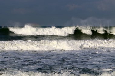fırtına ve Akdeniz'de Kuzey İsrail rüzgarda 