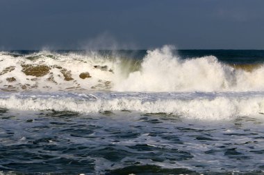 fırtına ve Akdeniz'de Kuzey İsrail rüzgarda 
