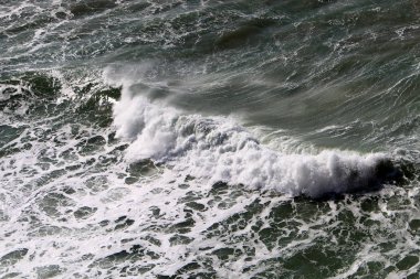 fırtına ve Akdeniz'de Kuzey İsrail rüzgarda 