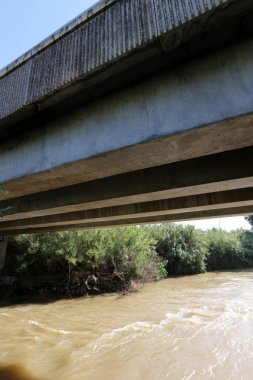 Köprü - yapay bir yapı inşa engel 