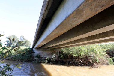 Köprü - yapay bir yapı inşa engel 