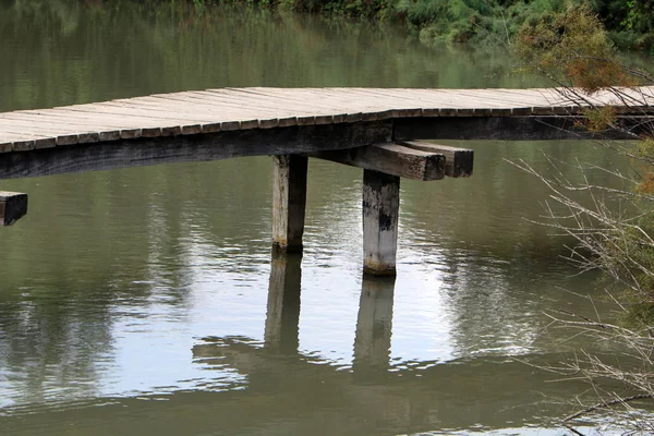 Γέφυρα Μια Τεχνητή Δομή Που Χτίζεται Πάνω Από Εμπόδιο — Φωτογραφία Αρχείου