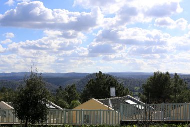 Kuzey İsrail'küçük bir kasabasında manzara 