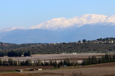 Mount Hermon İsrail ve kış sporları nerede pratik yapabilirsiniz tek yer en yüksek dağıdır. 