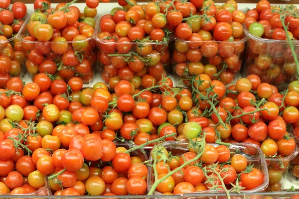 Taze Meyve Sebzeler Pazarda Satılmaktadır — Stok fotoğraf