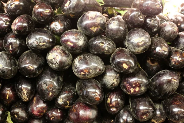 Frisches Obst Und Gemüse Werden Auf Dem Markt Verkauft — Stockfoto