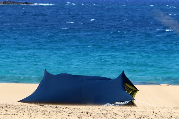 Tent Relaxing Shores Mediterranean — Stock Photo, Image