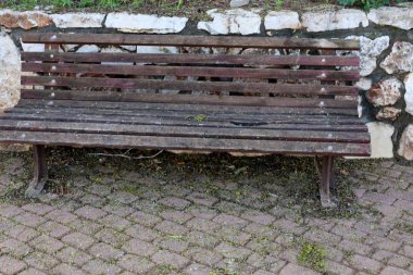 İsrail bir açık şehir parkında bir Bank standları 