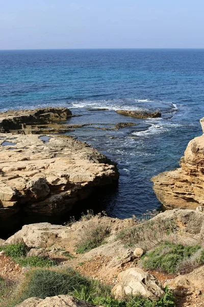 Rochas Pedras Nas Margens Mediterrâneo Norte Israel — Fotografia de Stock