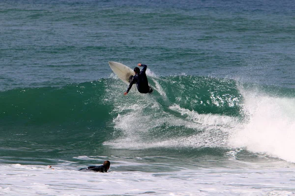 Surf Montar Las Olas Mediterráneo Tablas Ligeras Especiales —  Fotos de Stock