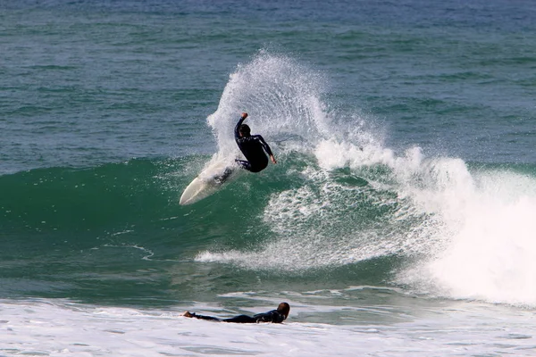 Surf Montar Las Olas Mediterráneo Tablas Ligeras Especiales —  Fotos de Stock