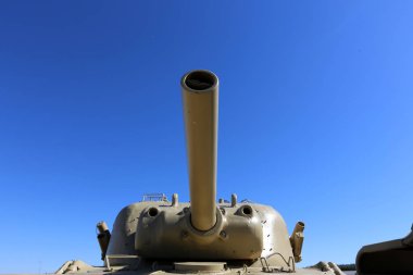 İsrail bir müzede eski askeri teçhizat ve tankları bulunmaktadır 