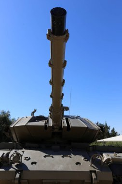 İsrail bir müzede eski askeri teçhizat ve tankları bulunmaktadır 