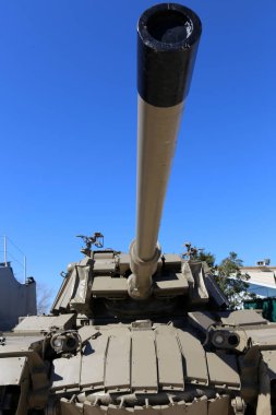 İsrail bir müzede eski askeri teçhizat ve tankları bulunmaktadır 