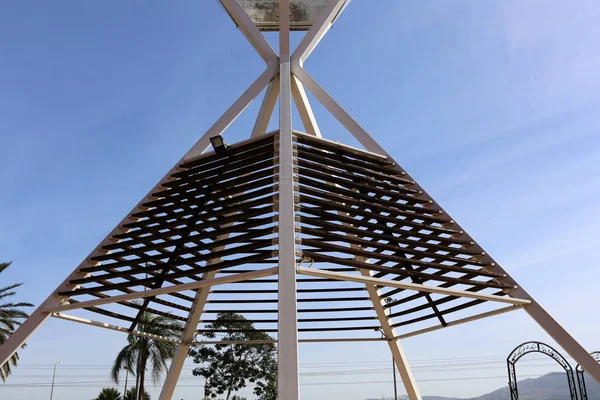 İnşaat ve mimari büyük bir şehir sokaklarında geometrik şekiller 