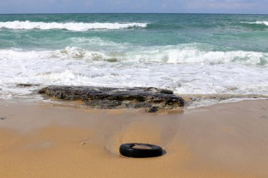 tekerlek - serbestçe döndürerek veya bir dönem eksen üzerinde sabit disk 