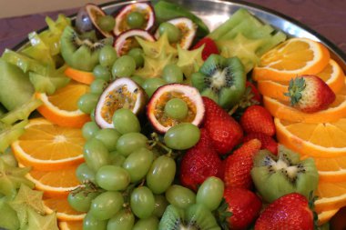 sıcak öğle yemeği ve snack restoran masada 