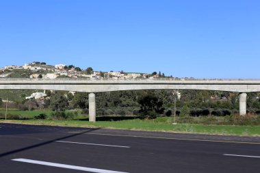 Köprü - bir engel dikilmiş bir yapay yapısı 