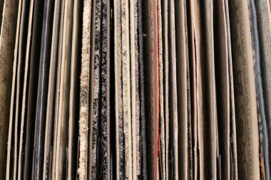 Israil 'de büyük bir mağazada malların reklam 