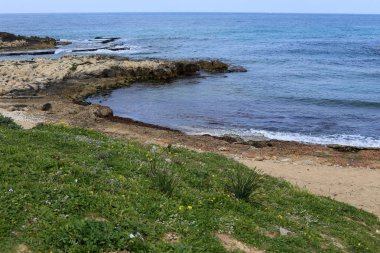 Israil eyaletinin kuzeyinde Akdeniz kıyısı 