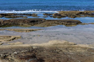 Israil eyaletinin kuzeyinde Akdeniz kıyısı 
