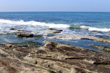 Israil eyaletinin kuzeyinde Akdeniz kıyısı 