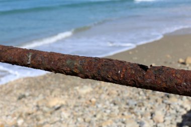 Eski ve paslı metal ürünler 