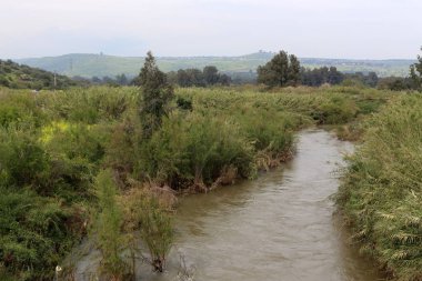 Incil 'e göre, nehrin sularında Isa Mesih vaftiz edildi 