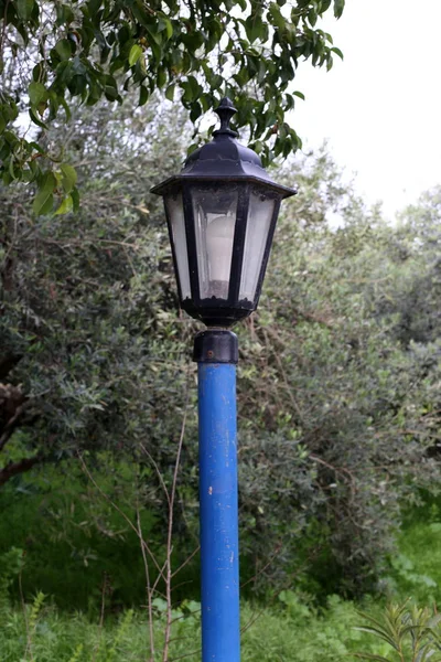 Lykta För Belysning Installerad Stadspark Israel — Stockfoto