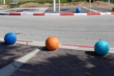 Kaldırım sokak şehir iki tarafında bulunan bir yaya geçit olduğunu. 