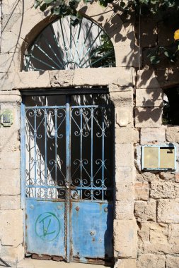 Kapı - diyafram girin ve tesislerinde çıkmak için duvardaki 