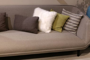 İsrail'de büyük bir mağazada sergilenen mallar 