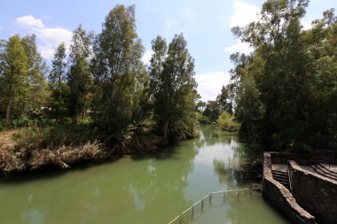 Ürdün - Orta Doğu'da bir nehir, nehir İsa Mesih'in sularında vaftiz edildi. 