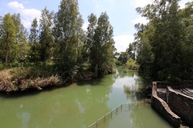 Ürdün - Orta Doğu'da bir nehir, nehir İsa Mesih'in sularında vaftiz edildi. 