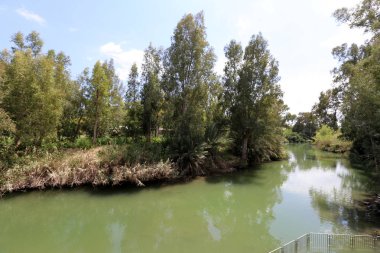 Ürdün - Orta Doğu'da bir nehir, nehir İsa Mesih'in sularında vaftiz edildi. 