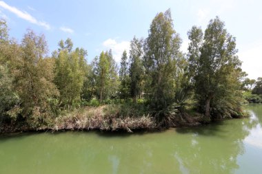 Ürdün - Orta Doğu'da bir nehir, nehir İsa Mesih'in sularında vaftiz edildi. 