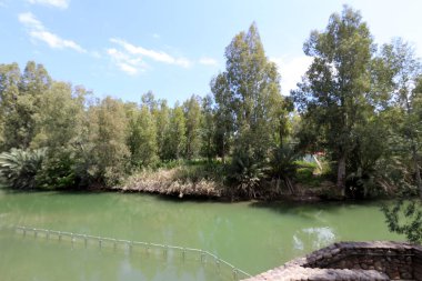 Ürdün - Orta Doğu'da bir nehir, nehir İsa Mesih'in sularında vaftiz edildi. 