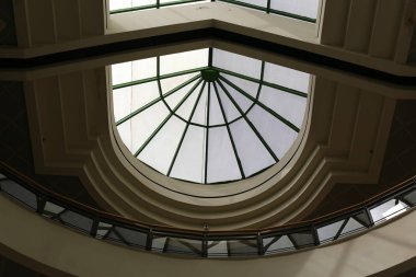 İnşaat ve mimari büyük bir şehir sokaklarında geometrik şekiller 