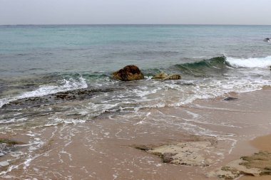 Israil eyaletinin kuzeyinde Akdeniz kıyısı 