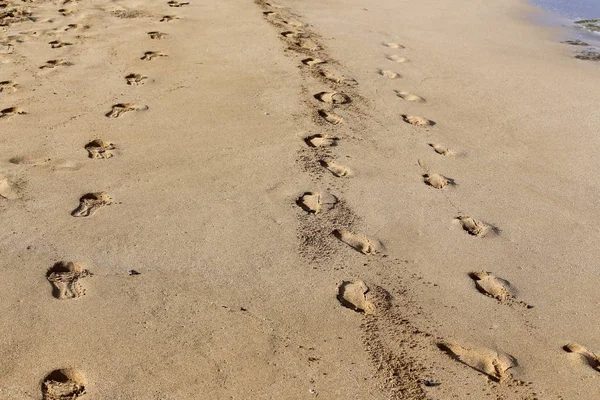 Kumdaki Kuzey İsrail'Akdeniz kıyısında 